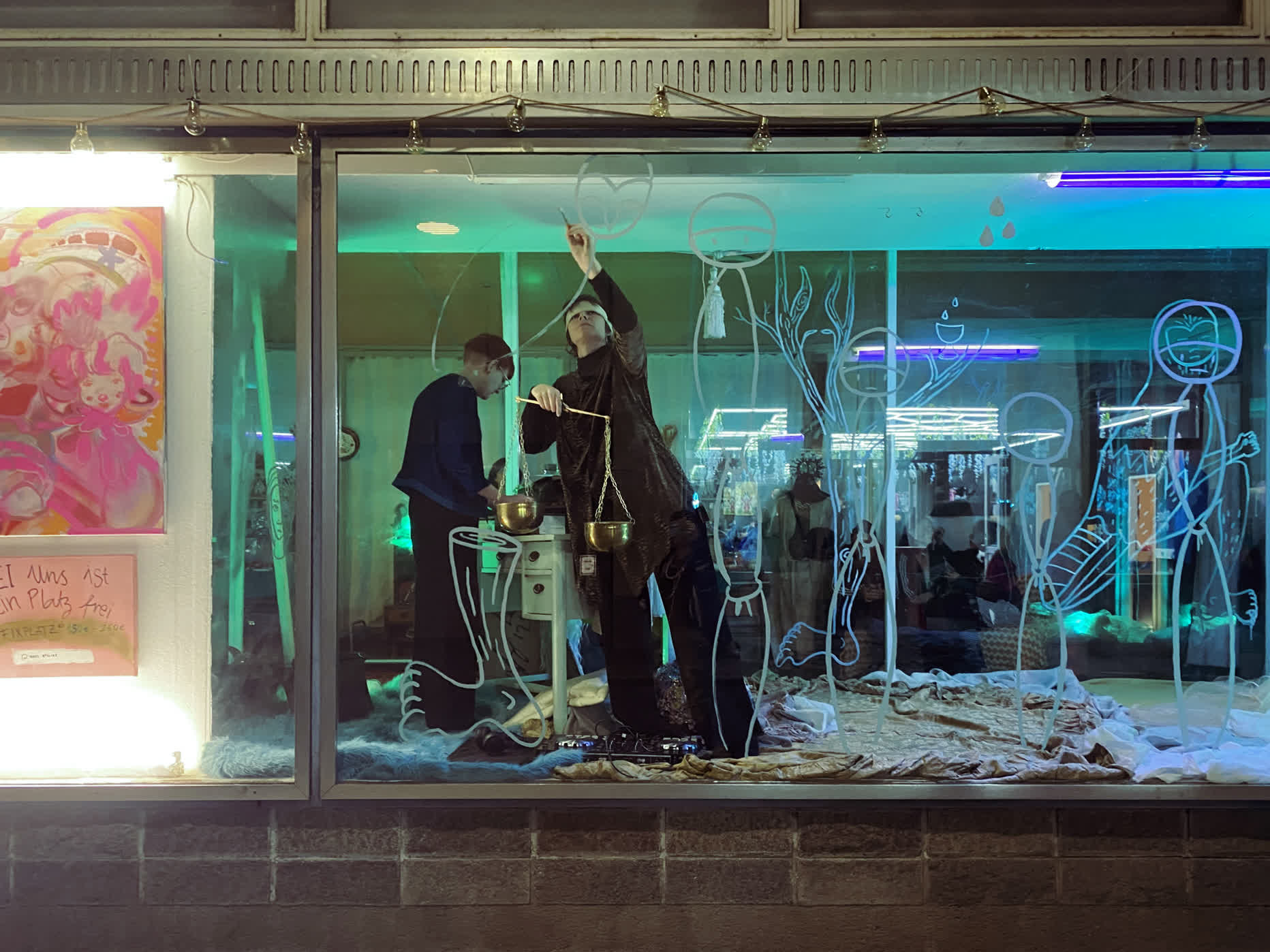 Performance, 10/31/2025 © LizHeart